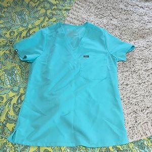 FIGS Fresh Aqua Scrub Top